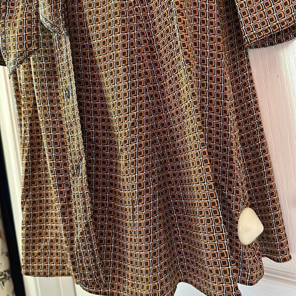 Diane Von Furstenberg Geometric Wrap Dress 
Tigress belted DVF Mocha Mousse XS - Picture 15 of 17